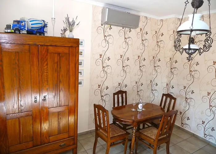 Daire Voeroesko Alsóörs